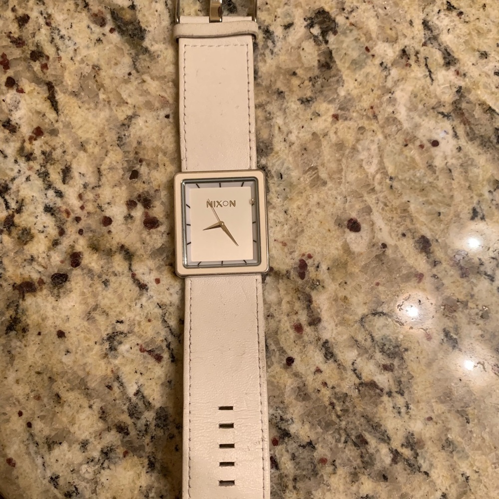 Nixon watch